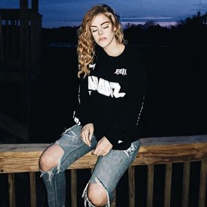 Meet your Posher, Lily